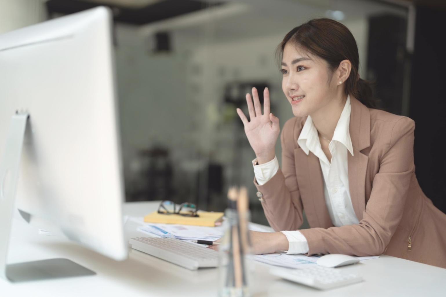 Students collaborating on React Native development project in modern learning environment