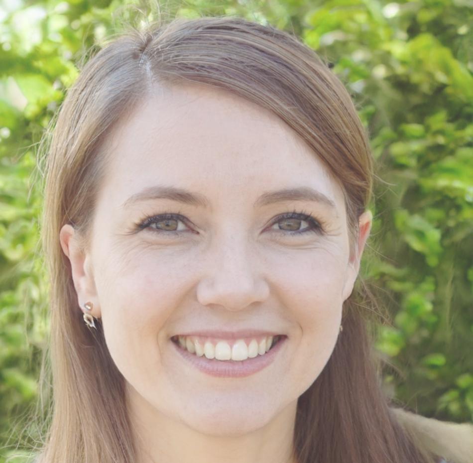 Astrid Valerius, Lead React Native Instructor at DataDevMesh